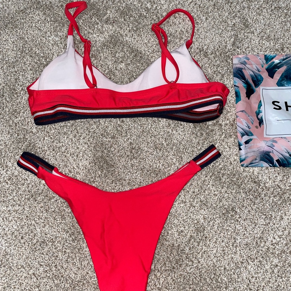 Bikini set 👙 - Picture 2 of 5